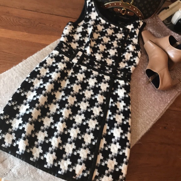 Laundry By Shelli Segal Dresses & Skirts - Like new LAUNDRY size 2 lined dress